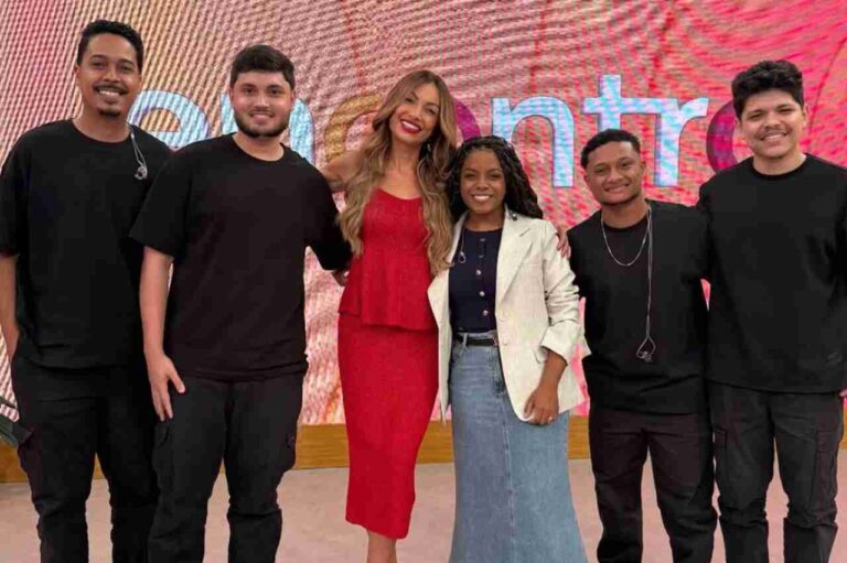 Kemilly Santos leva música gospel ao Encontro com Patrícia Poeta